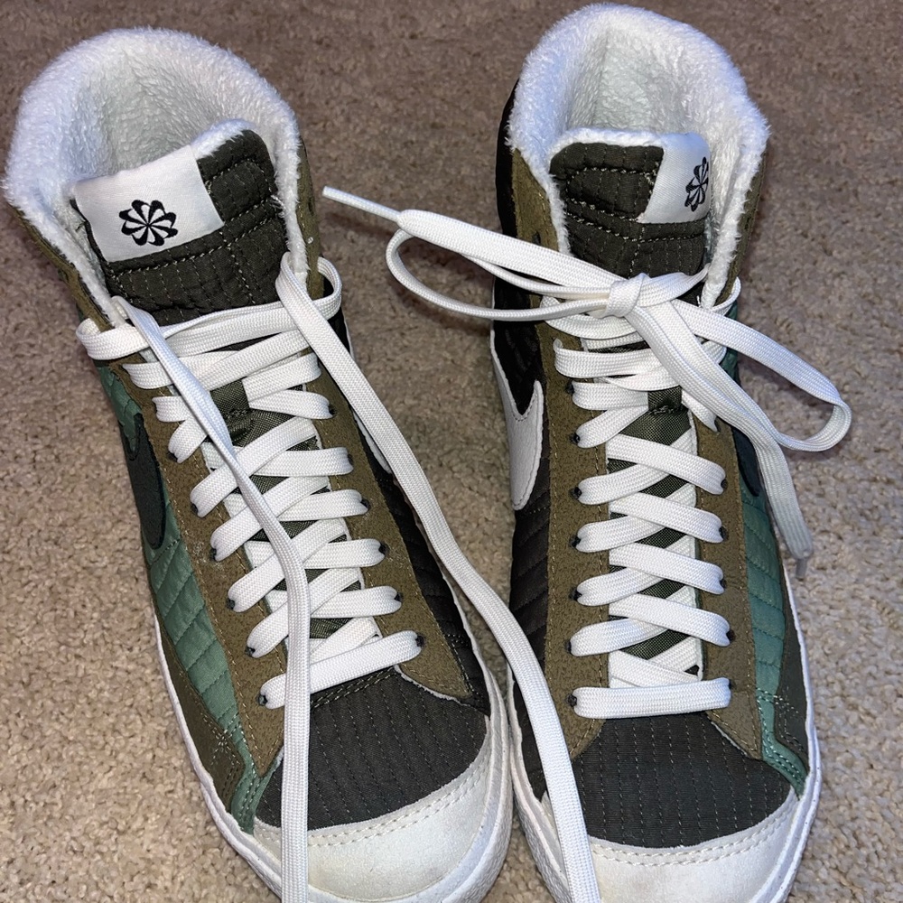 Nike High-Top Sneakers - Green and White